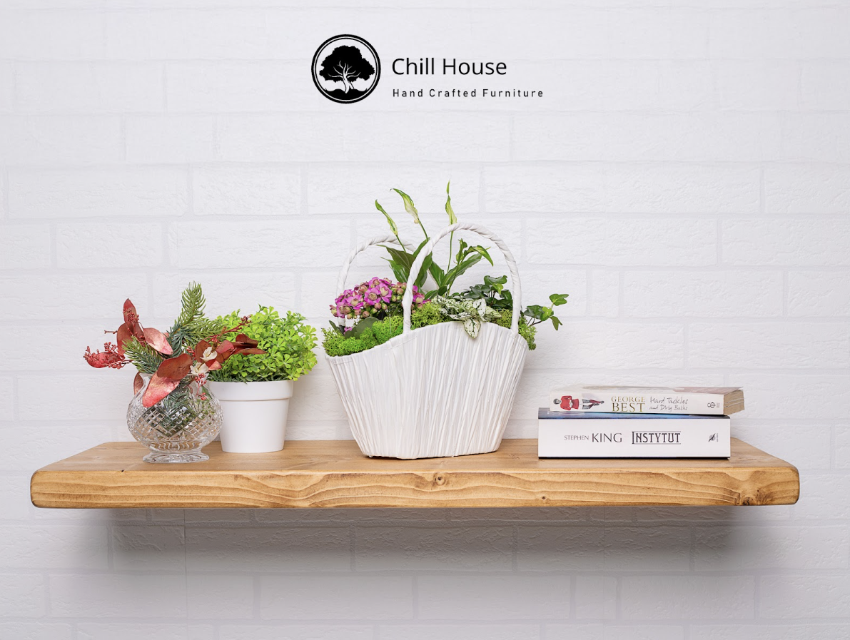 The art of balance – how shelves influence light and shadows at home?
